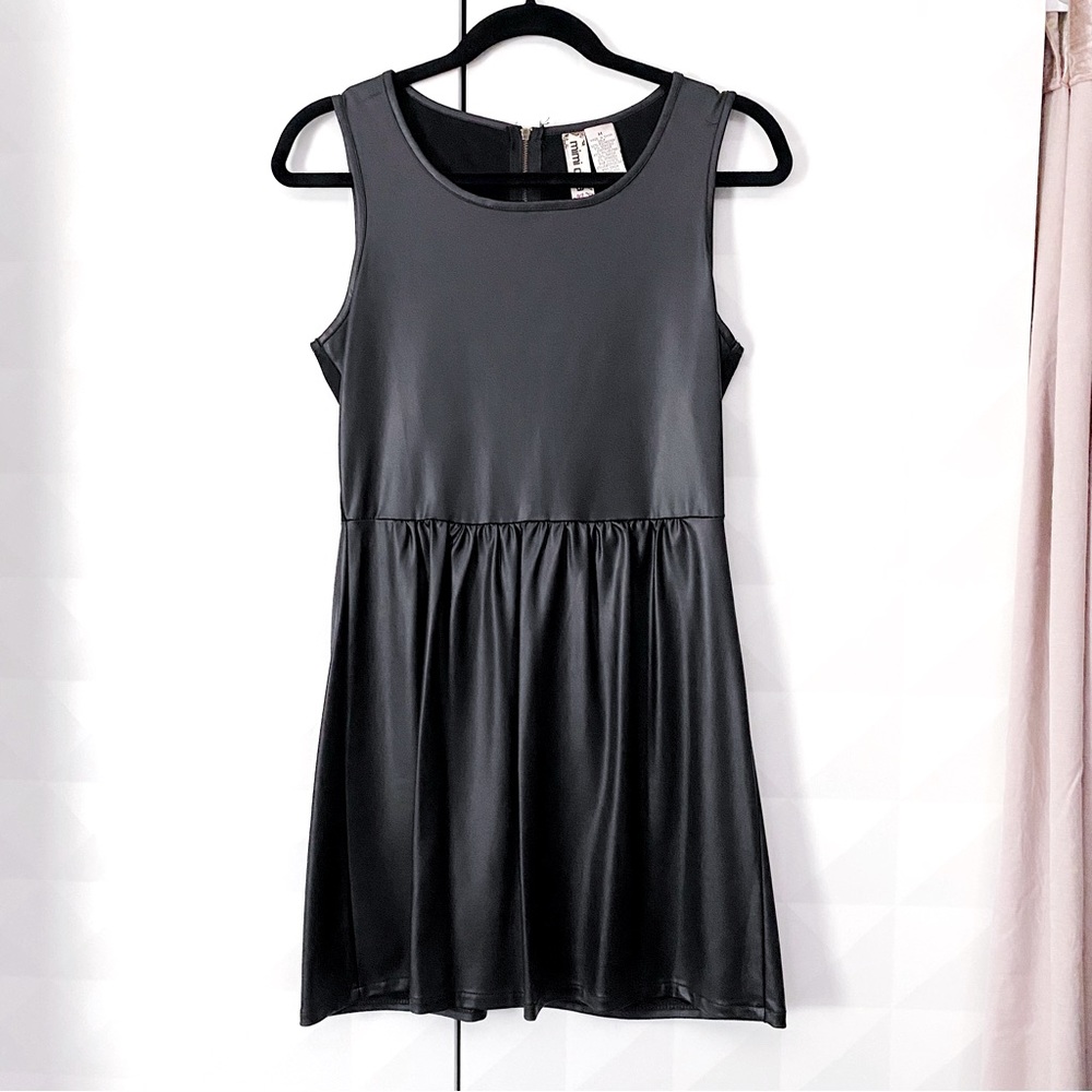 Mimi Chica Faux Leather Panel Skater Dress Sz M